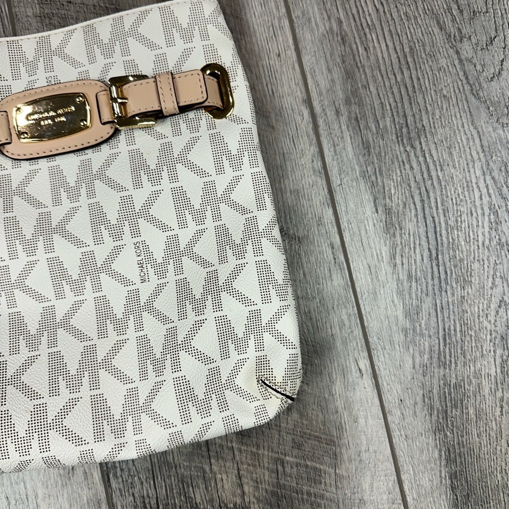 Michael Kors Cream Print Satchel - Picture 8 of 13